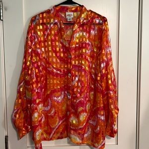 Women’s dressy shirt